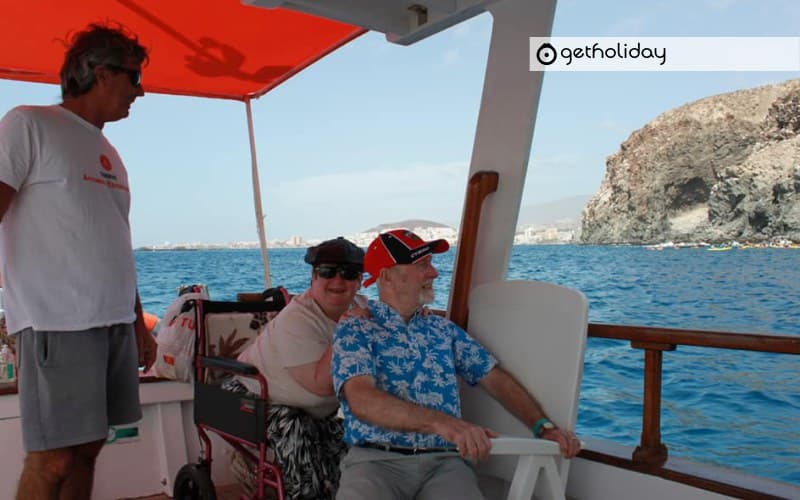 Whale watching on an accessible boat — Experience photographs 4