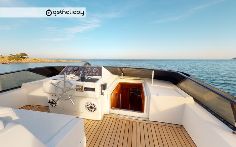 Luxury charter on board an exclusive yacht — Experience photographs 5