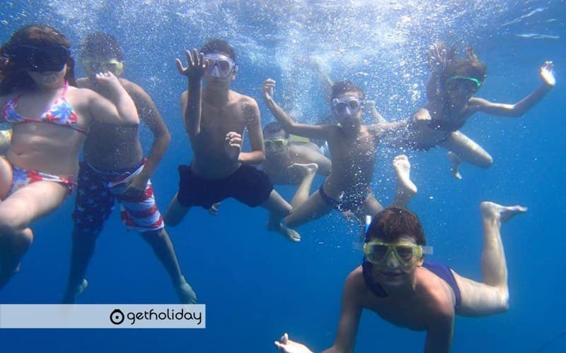 Snorkelling to see the remains of volcanoes — Experience photographs 4